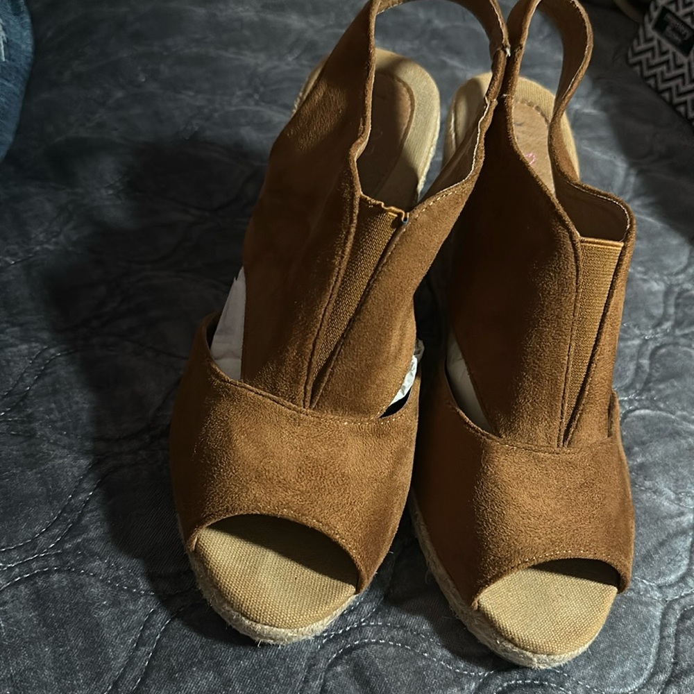 Lov Mark brown suede wedges